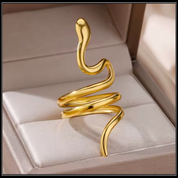 NEW GOLD SNAKE SERPENT PYTHON WRAPAROUND ADJUSTABLE RING - Picture 1 of 4